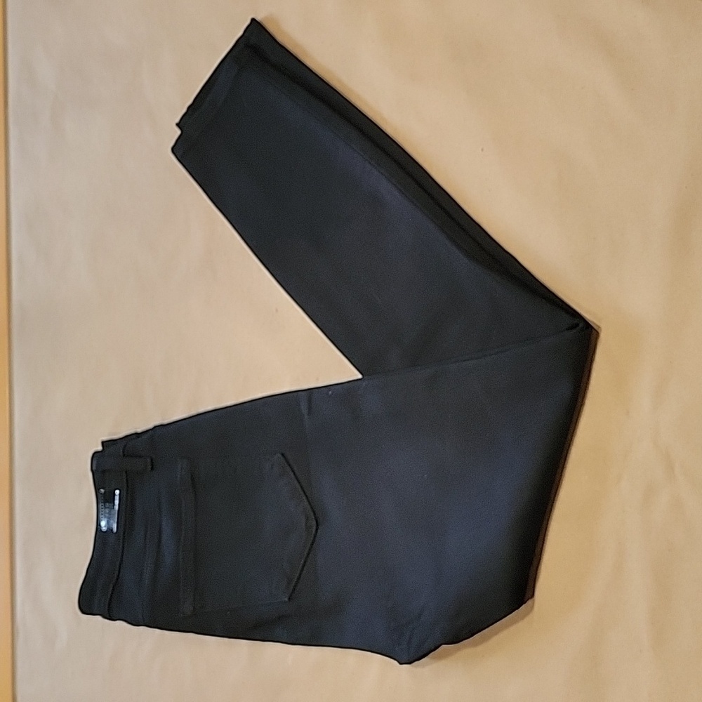 Paige Size 25 Margo Crop Black Jeans, Used Condition